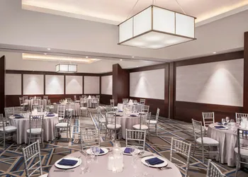 Le Meridien Arlington hotel thumbnail 5