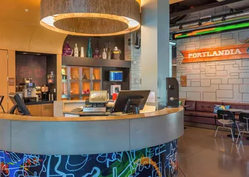 Aloft Portland Airport at Cascade Station hotel thumbnail 4