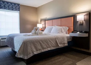 Hampton Inn Hadley-Amherst Area hotel thumbnail 6