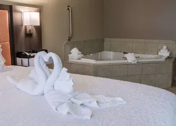 Hampton Inn Hadley-Amherst Area hotel thumbnail 7