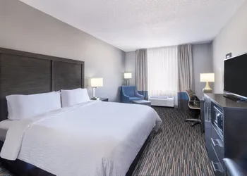 Garner Hotel Oklahoma City - Quail Springs by IHG hotel thumbnail 5
