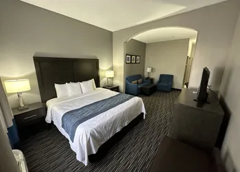 Garner Hotel Oklahoma City - Quail Springs by IHG hotel thumbnail 7