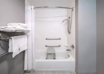 Garner Hotel Oklahoma City - Quail Springs by IHG hotel thumbnail 8