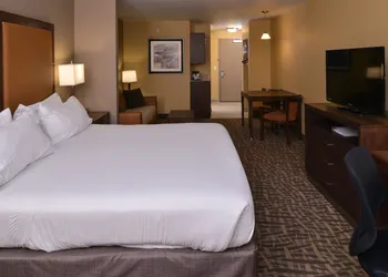 Holiday Inn Express & Suites Page - Lake Powell Area by IHG hotel thumbnail 4