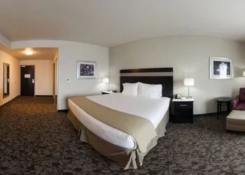 Holiday Inn Express Augusta North by IHG hotel thumbnail 3