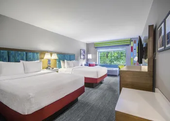 Hampton Inn East Aurora hotel thumbnail 5