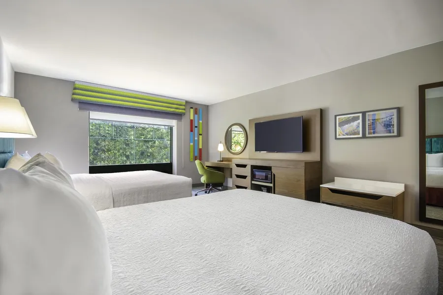 Hampton Inn East Aurora hotel detail image 6
