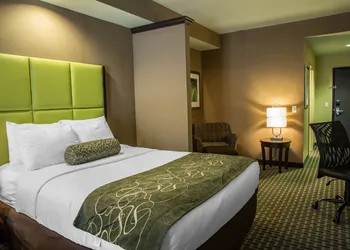 Comfort Suites New Bern near Cherry Point hotel thumbnail 8