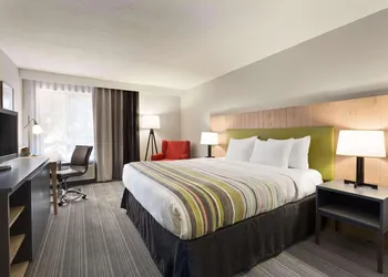 Country Inn & Suites by Radisson, Flagstaff, AZ hotel thumbnail 7