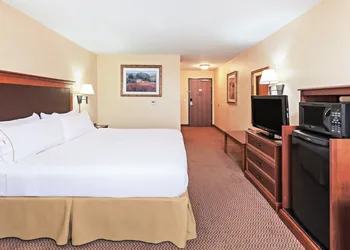 Holiday Inn Express Hotel & Suites Laredo-Event Center Area by IHG hotel thumbnail 5