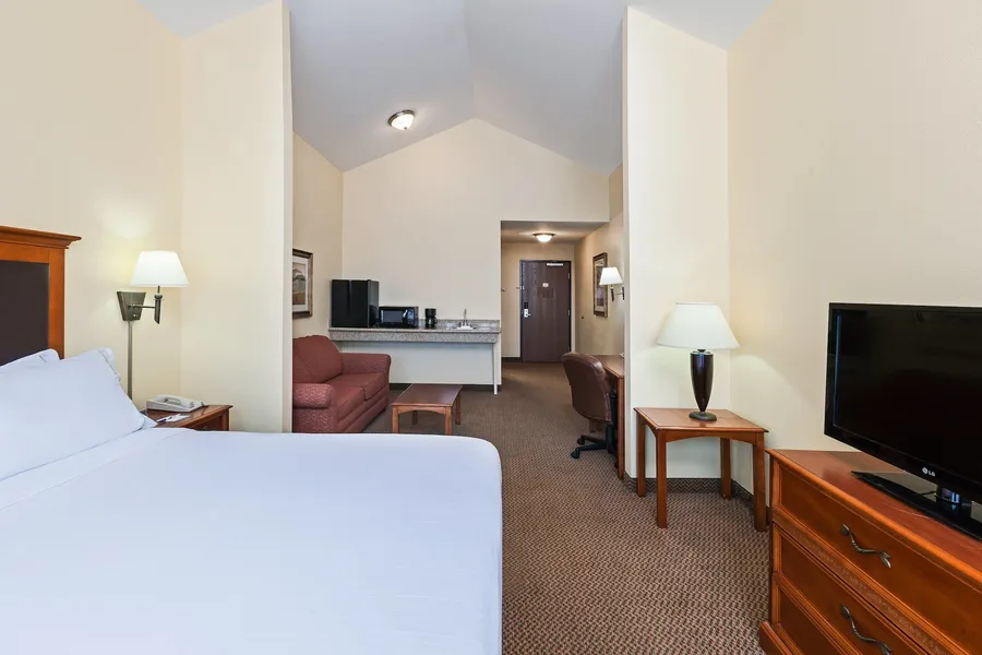 Holiday Inn Express Hotel & Suites Laredo-Event Center Area by IHG hotel detail image 6