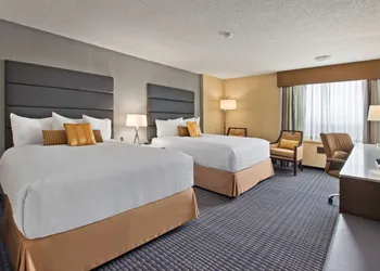 Best Western Premier Calgary Plaza Hotel & Conference Centre hotel thumbnail 5