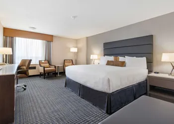 Best Western Premier Calgary Plaza Hotel & Conference Centre hotel thumbnail 7