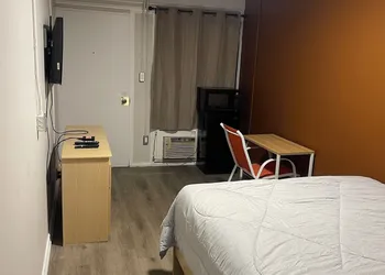 Inn On Pim hotel thumbnail 2