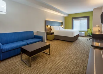 Holiday Inn Express Hotel & Suites Charlotte Arrowood by IHG hotel thumbnail 4