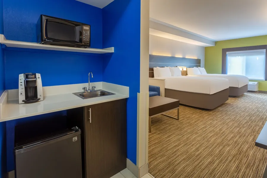 Holiday Inn Express Hotel & Suites Charlotte Arrowood by IHG hotel detail image 6