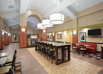 Hampton Inn & Suites Kansas City-Merriam hotel thumbnail 2