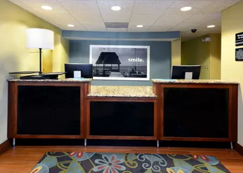 Hampton Inn Charlotte North / Lake Norman hotel thumbnail 4