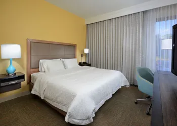 Hampton Inn Charlotte North / Lake Norman hotel thumbnail 7