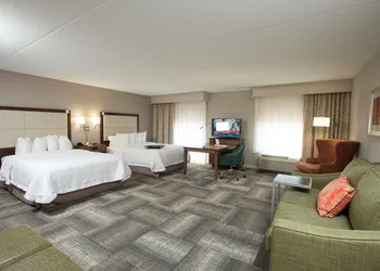 Hampton Inn & Suites Cincinnati-Union Center hotel thumbnail 6