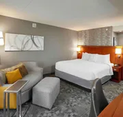 Courtyard by Marriott Toronto Brampton hotel detail image 3