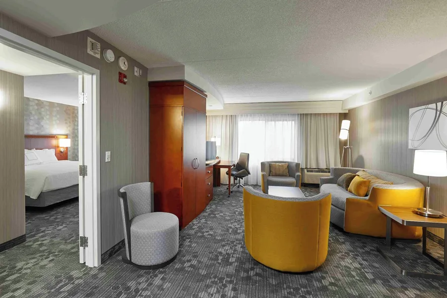 Courtyard by Marriott Toronto Brampton hotel detail image 6