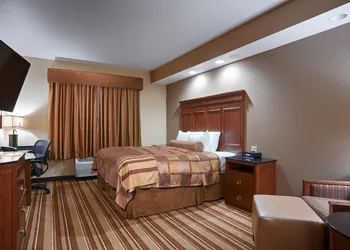 Best Western Plus KC Speedway Inn & Suites hotel thumbnail 3