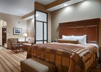 Best Western Plus KC Speedway Inn & Suites hotel thumbnail 5