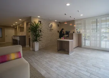 Comfort Inn Santa Cruz North hotel thumbnail 4