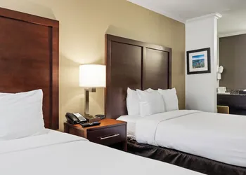 Comfort Inn Santa Cruz North hotel thumbnail 6