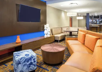 Courtyard by Marriott Houston by the Galleria hotel thumbnail 3