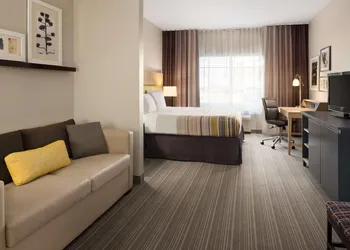 Country Inn & Suites by Radisson, Middleton - Madison West hotel thumbnail 8