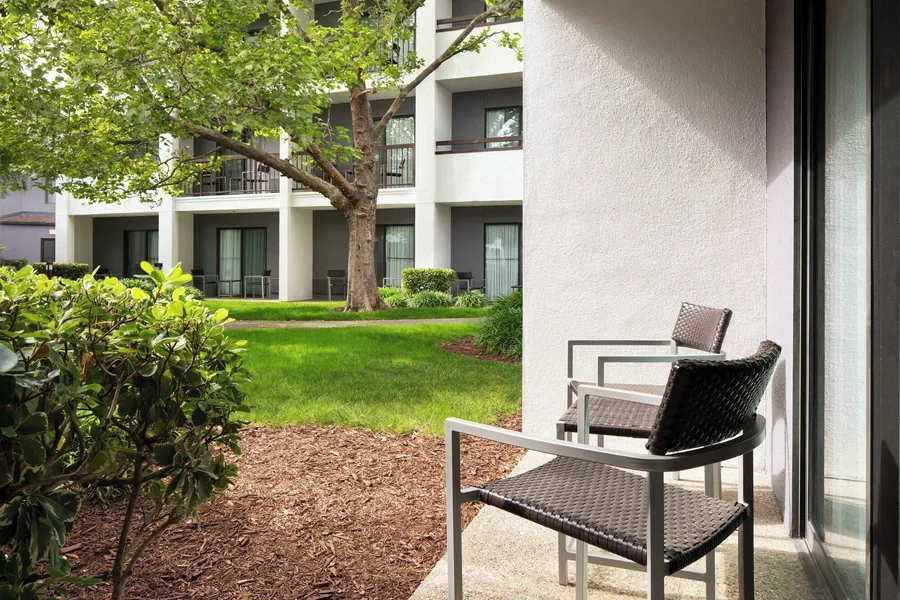 Courtyard by Marriott San Francisco Airport hotel detail image 6