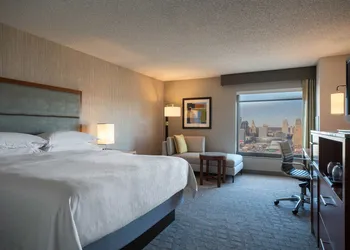 Sheraton Kansas City Hotel at Crown Center hotel thumbnail 5
