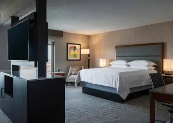 Sheraton Kansas City Hotel at Crown Center hotel thumbnail 8