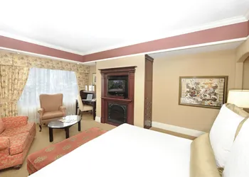 Old Mill Toronto hotel thumbnail 6