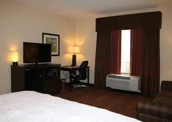 Hampton Inn Union City hotel thumbnail 7