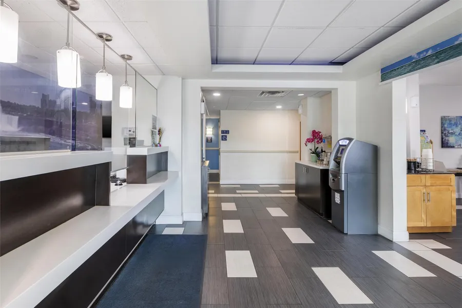 SureStay Plus Hotel by Best Western Niagara Falls East hotel detail image 2