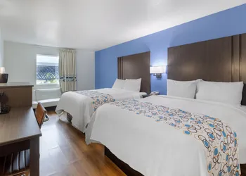 SureStay Plus Hotel by Best Western Niagara Falls East hotel thumbnail 6