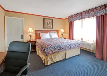 Days Inn by Wyndham Albuquerque Downtown hotel thumbnail 4