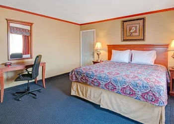 Days Inn by Wyndham Albuquerque Downtown hotel thumbnail 5