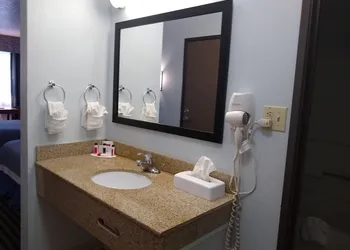 Days Inn by Wyndham Albuquerque Downtown hotel thumbnail 7