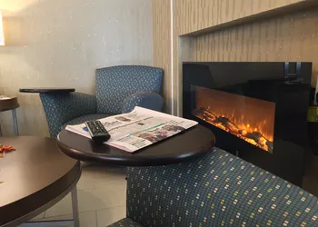 Holiday Inn Express Chicago NW - Arlington Heights by IHG hotel thumbnail 3