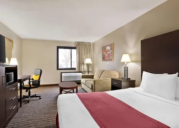 Baymont by Wyndham Sioux Falls West (67058) Sioux/ Near Airport hotel thumbnail 3