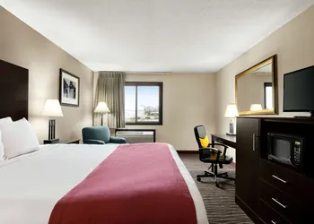 Baymont by Wyndham Sioux Falls West (67058) Sioux/ Near Airport hotel thumbnail 5