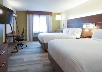 Holiday Inn Express Hotel & Suites Cincinnati Se Newport by IHG hotel thumbnail 5