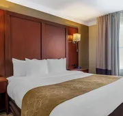 Comfort Suites Visalia Convention Center hotel detail image 7