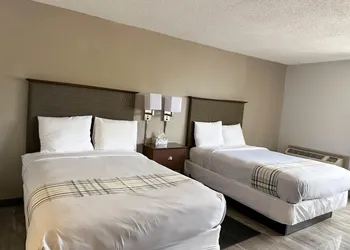 Motel 6 Rochester, NY - Airport hotel thumbnail 5