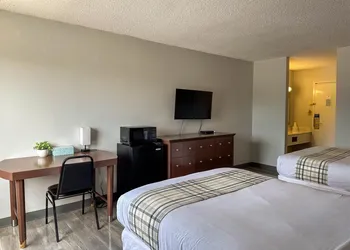 Motel 6 Rochester, NY - Airport hotel thumbnail 7