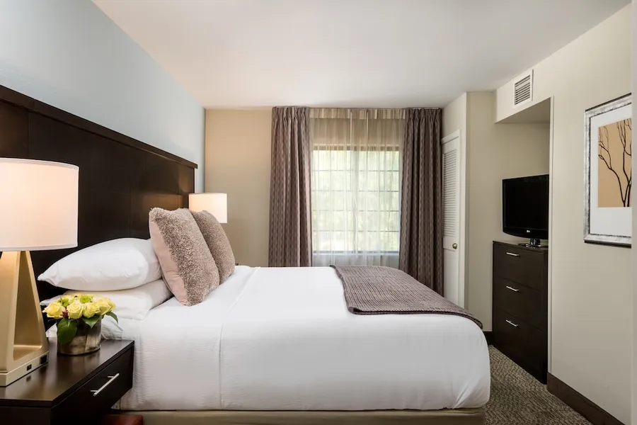 Staybridge Suites Chantilly - Dulles Airport by IHG hotel detail image 6
